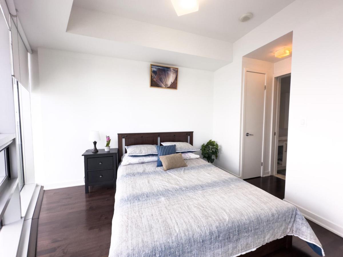 Luxury 2 Bedrooms With Lakeview Cn Tower Entertainment District Rogers Centre Торонто Экстерьер фото